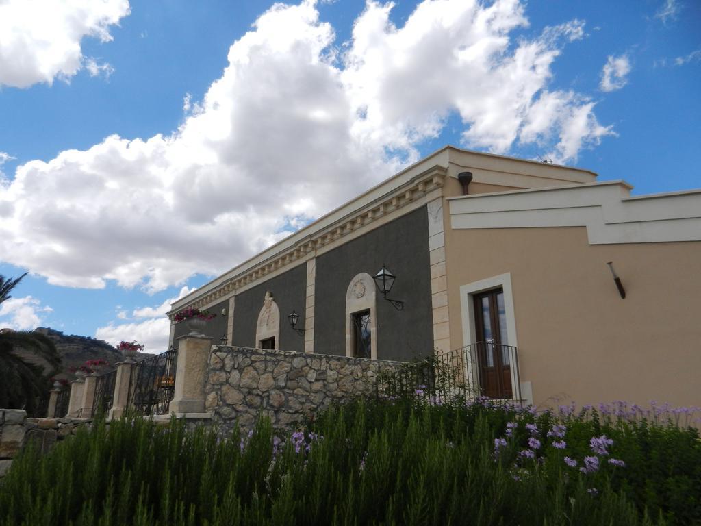 Vecchia Dimora Resort Centuripe ภายนอก รูปภาพ