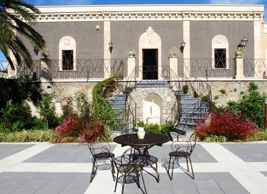 Vecchia Dimora Resort Centuripe ภายนอก รูปภาพ