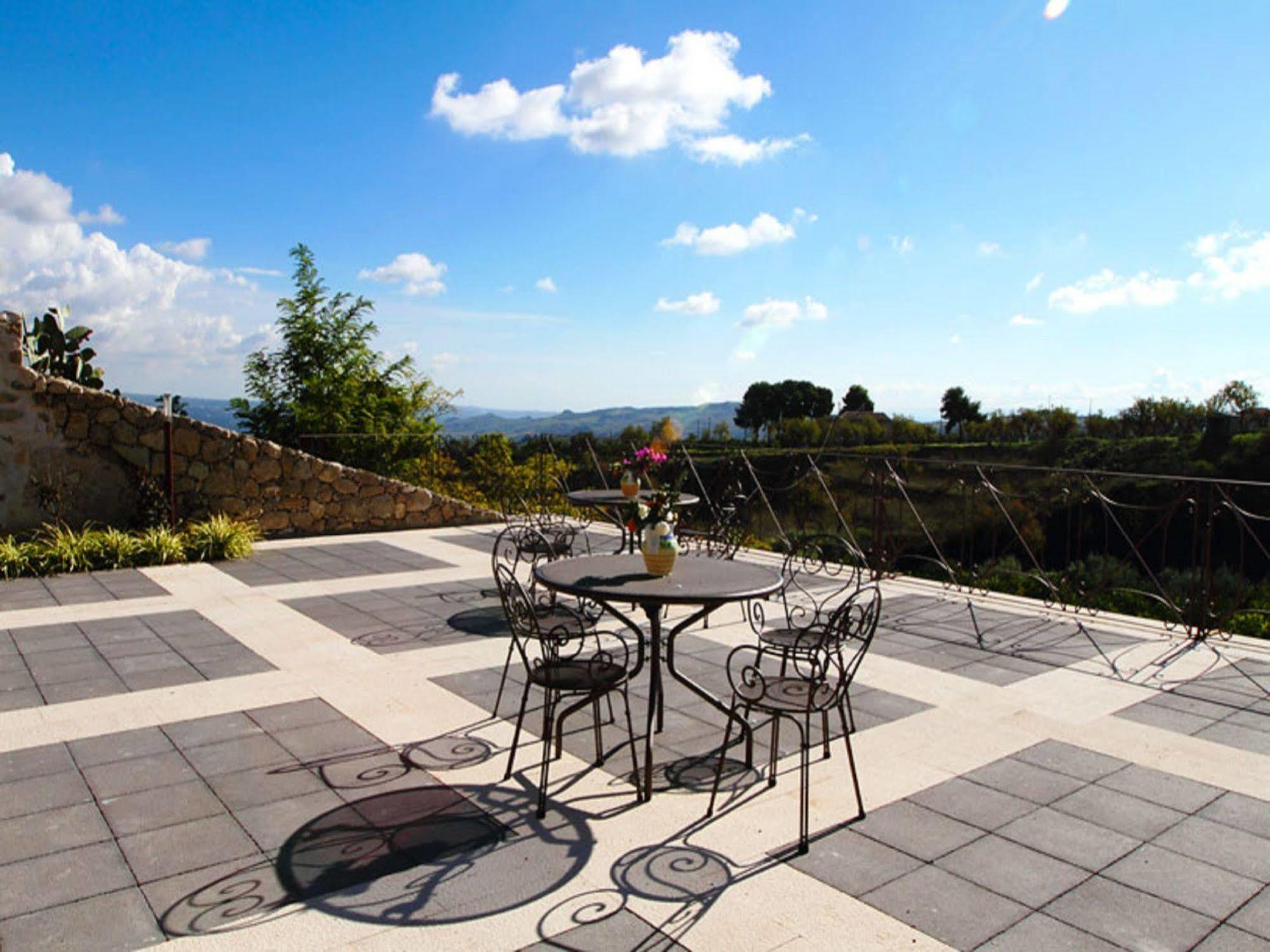 Vecchia Dimora Resort Centuripe ภายนอก รูปภาพ