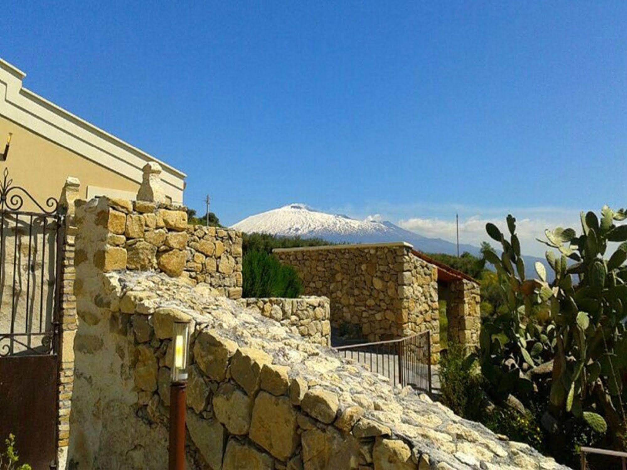 Vecchia Dimora Resort Centuripe ภายนอก รูปภาพ
