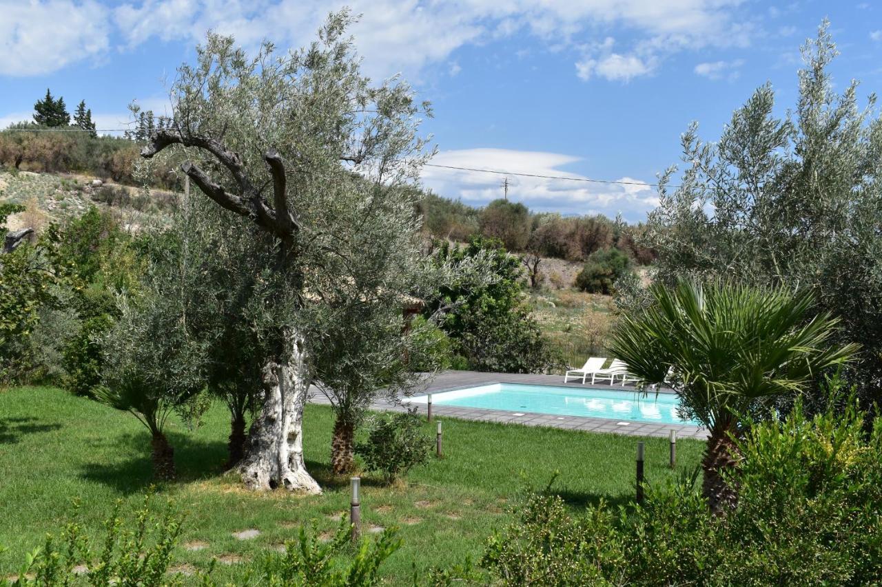 Vecchia Dimora Resort Centuripe ภายนอก รูปภาพ